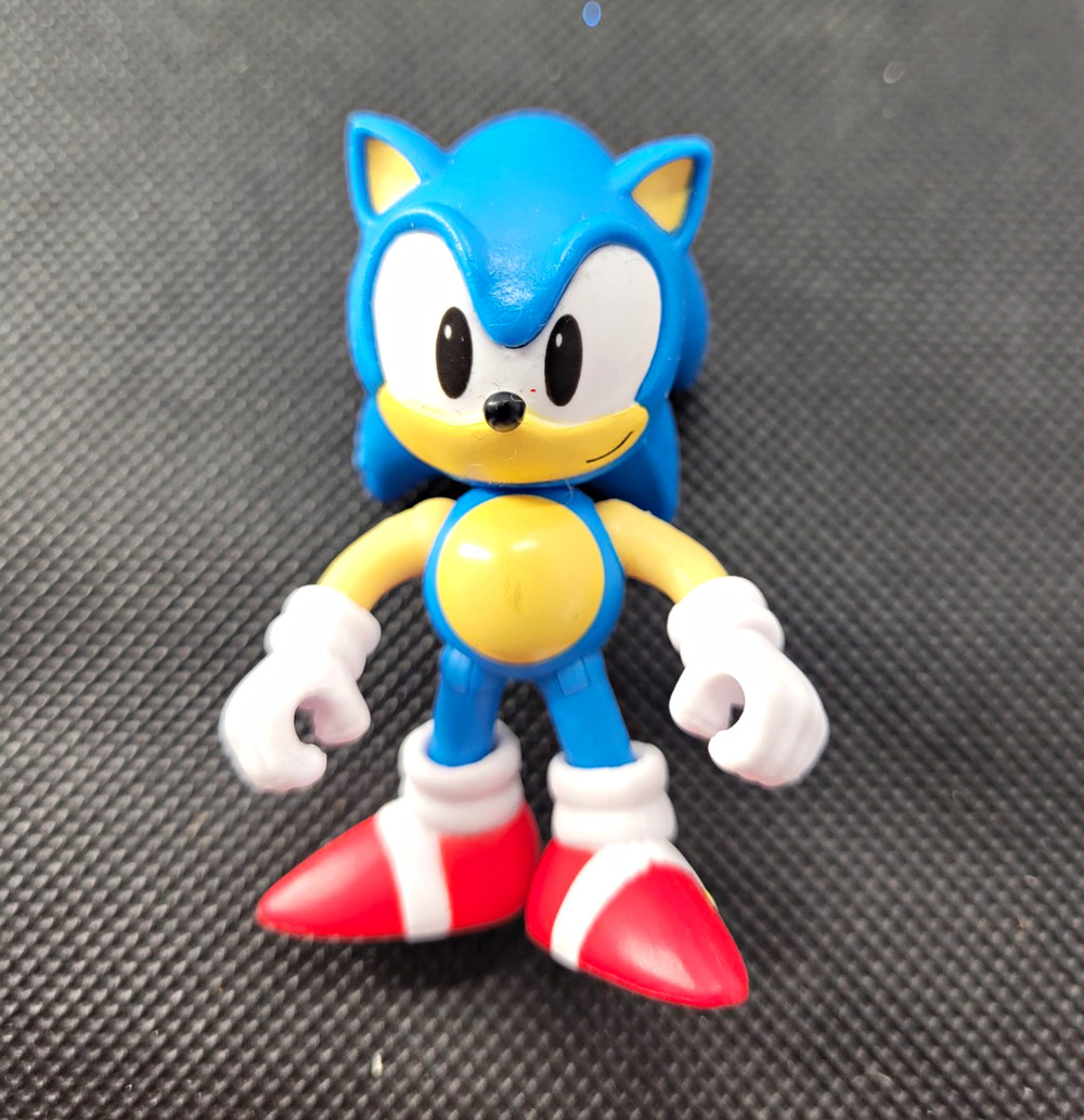 SEGA Sonic the Hedgehog 3" Blue Plastic Action Figure Toy Red White Beige